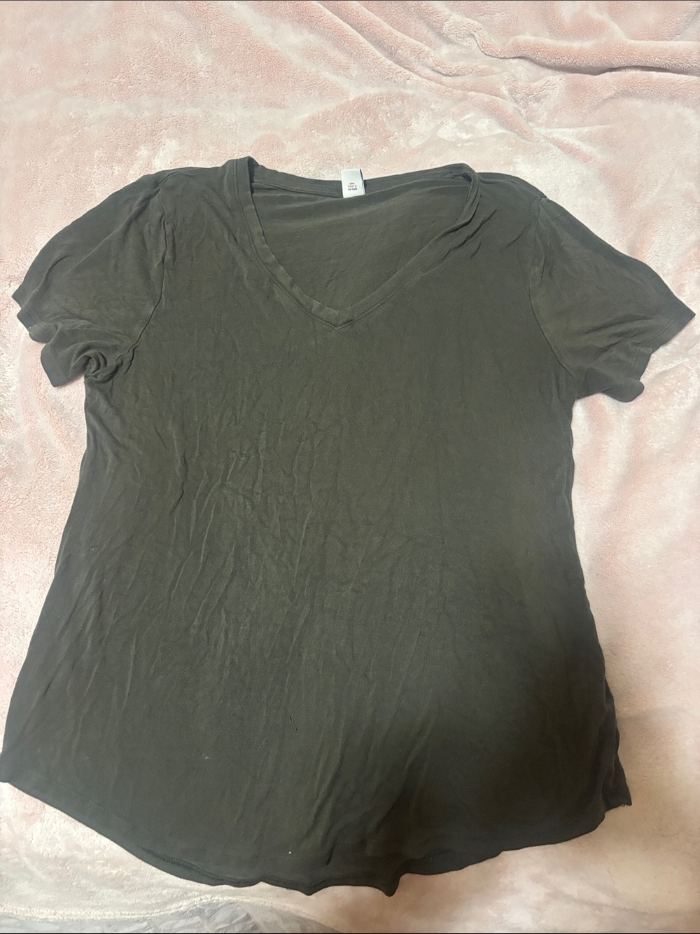 Old Navy Olive V-Neck Short Sleeve Tee